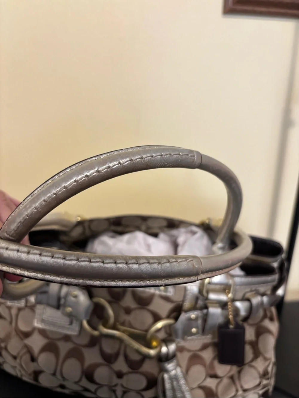 COACH CANVAS/LEATHER SHOULDER HAND BAG SZ 11'X8'X3' F13065